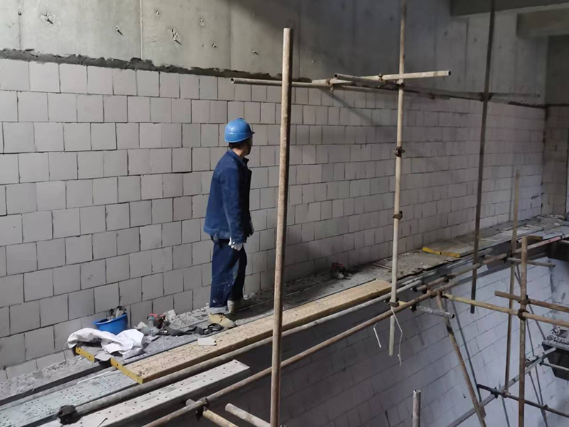白压延微晶板